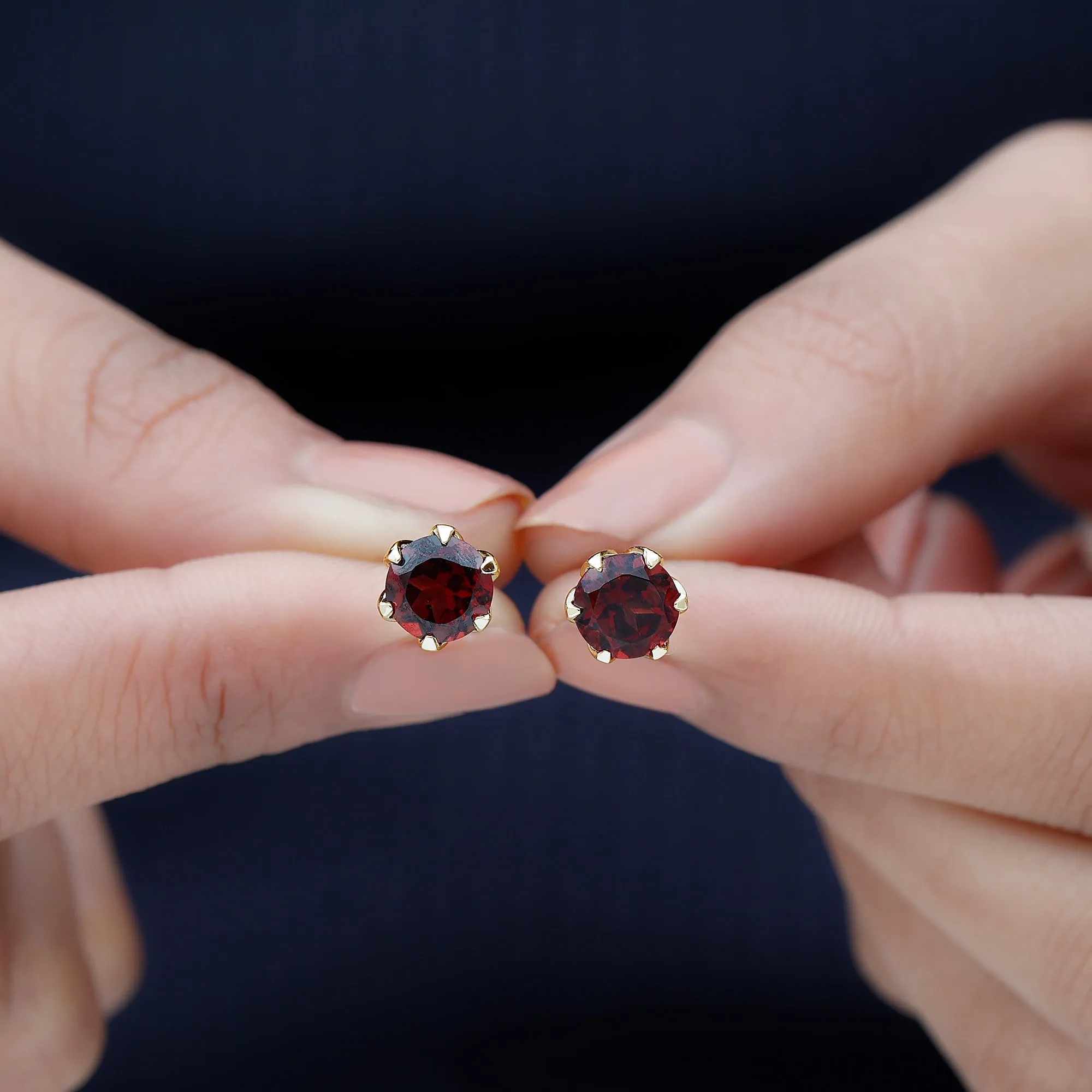 2 CT Round Cut Garnet Floral Solitaire Stud Earrings