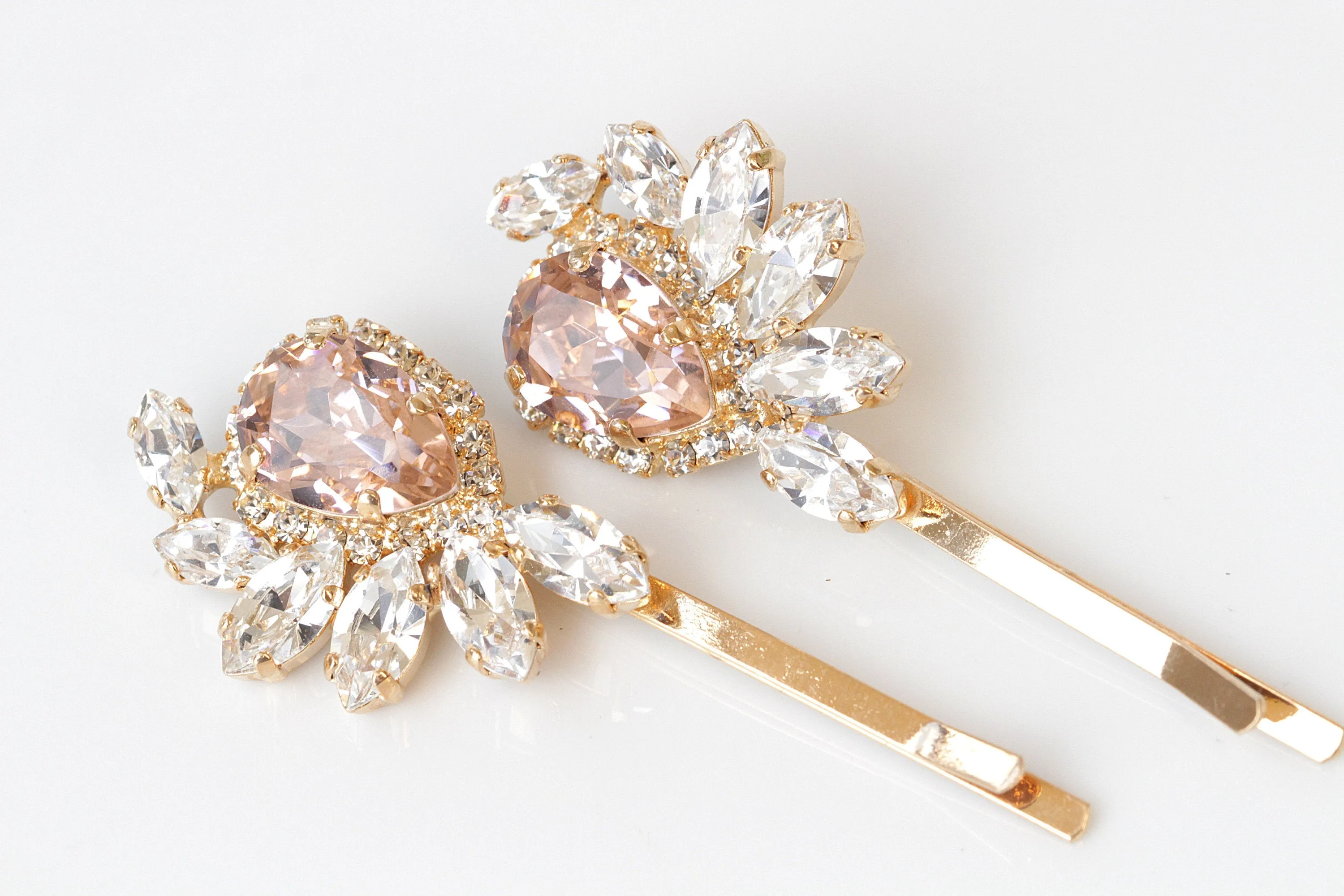 BLUSH BOBBY PINS