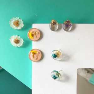 Dried Flower Resin Stud Earrings