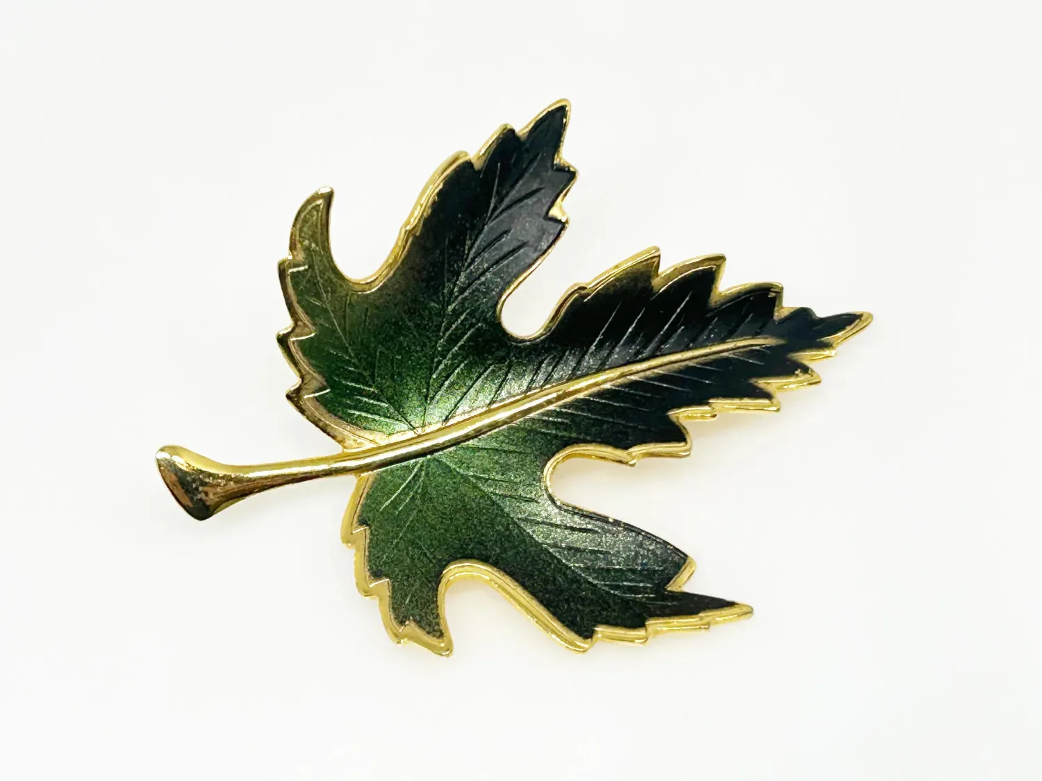 Green Enamel Pretty Vintage Leaf Brooch