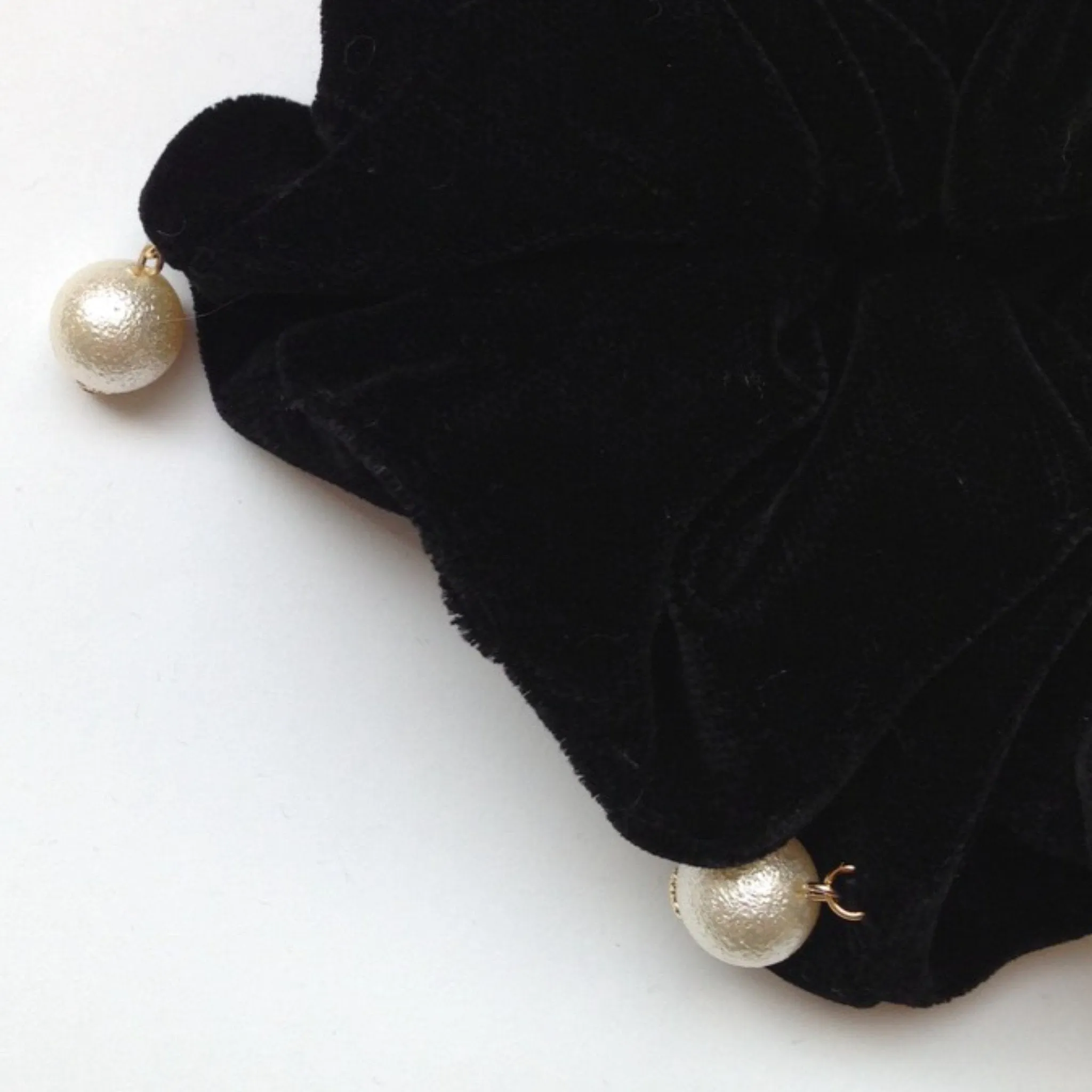 Handmade Pearl Ball Trim Silk Velvet Hair Ties Luxury Hair Scrunchies