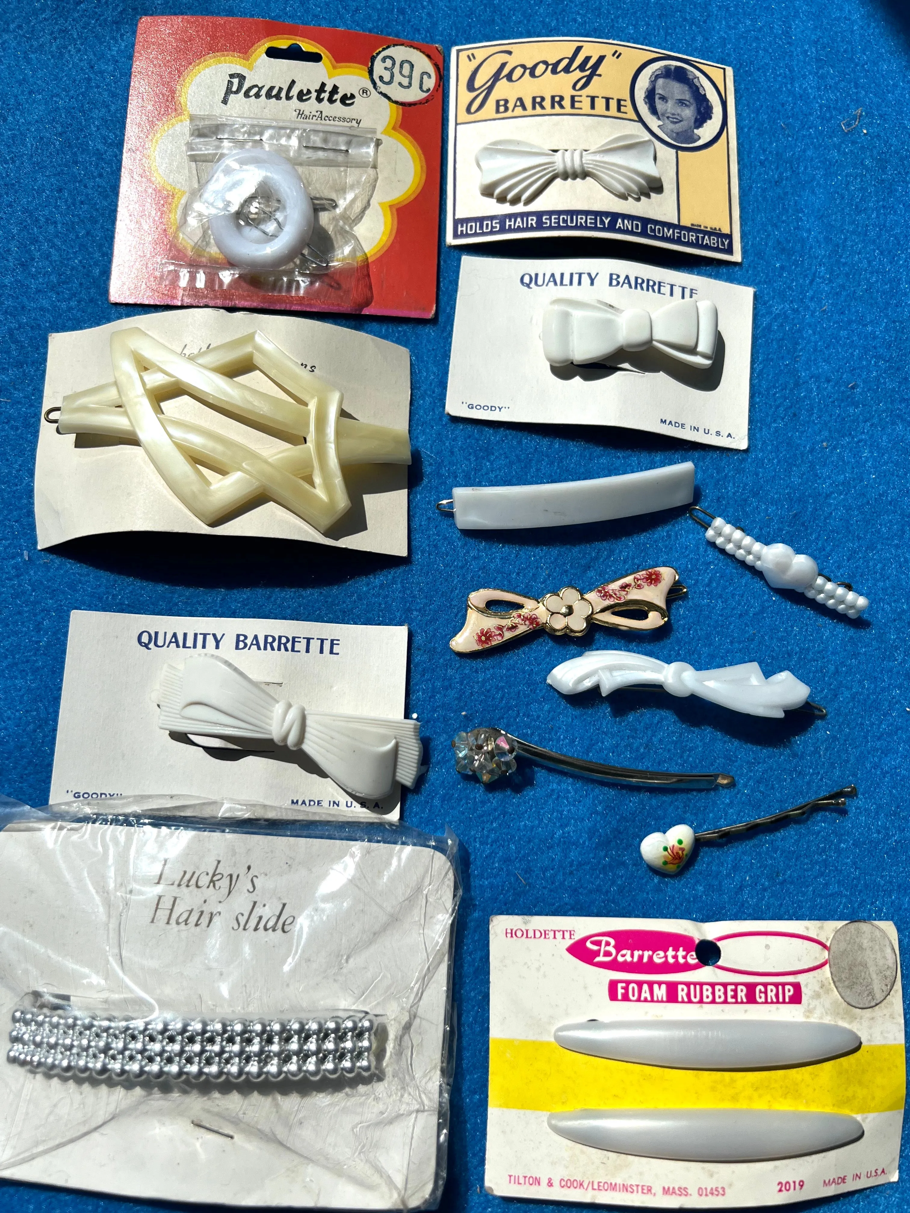 Job Lot of 15 Vintage White, Silver & Cream Hair Clips and Pins (1)