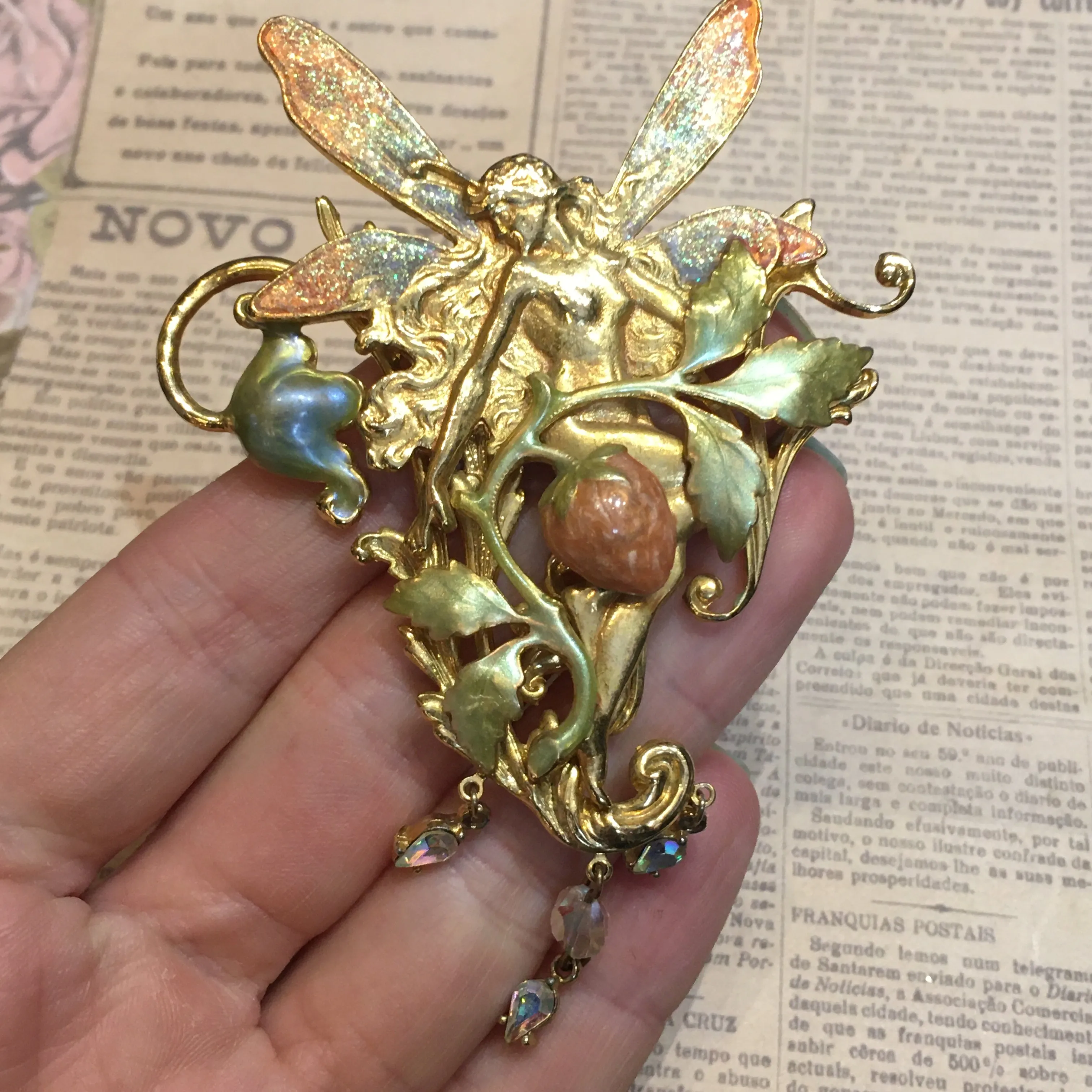 Kirks Folly Fairy Flower Vintage Brooch Gold