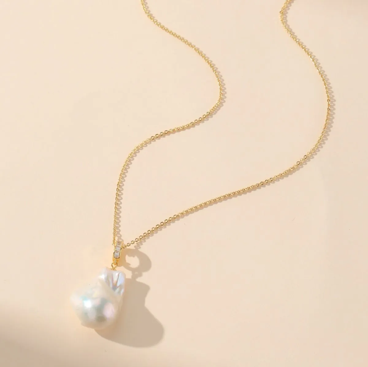 Large White Baroque Pearl Pendant Necklace