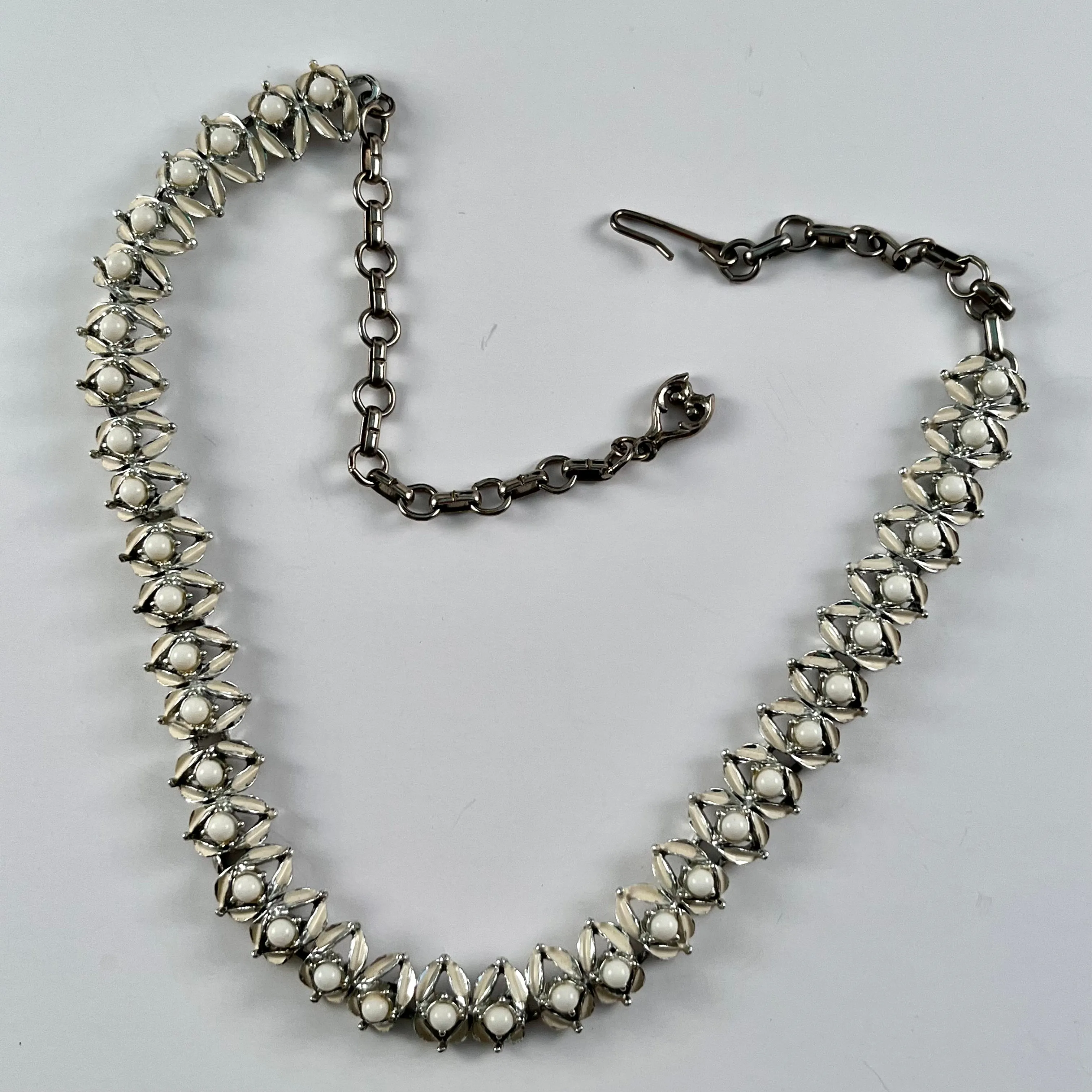 Late 50s/ Early 60s White Choker Necklace