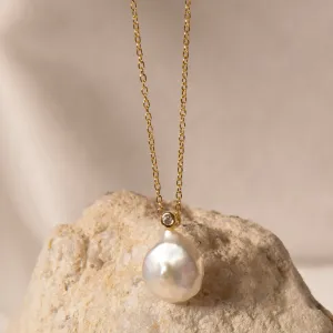 Lexa Pearl Necklace