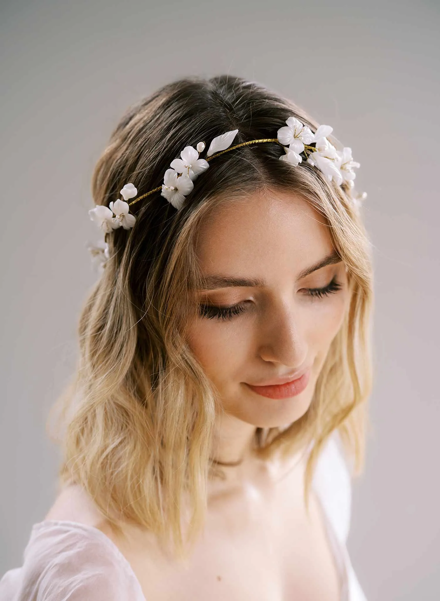 Pearlescent modern floral hair vine - Style #2402