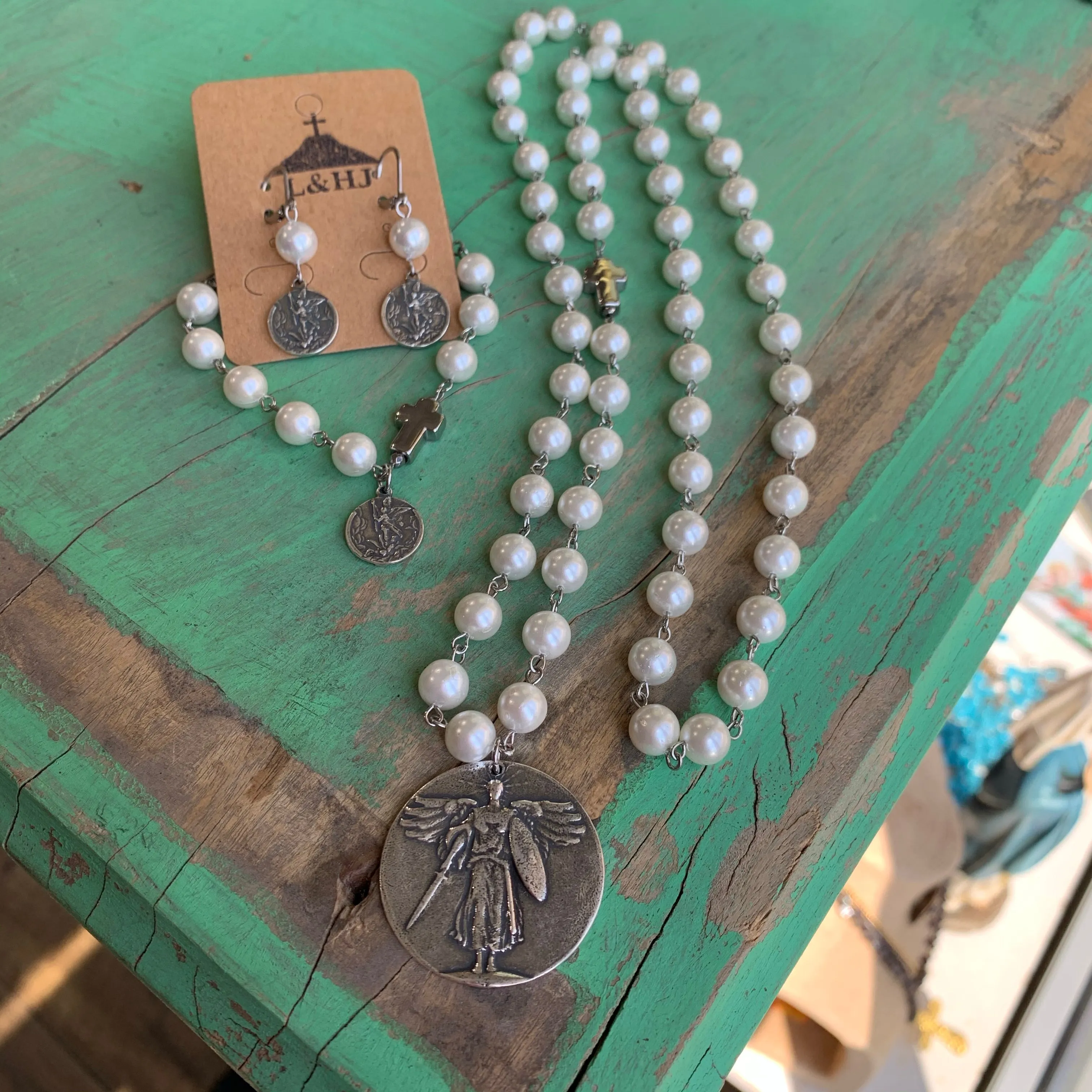 St Michael Pearl Set