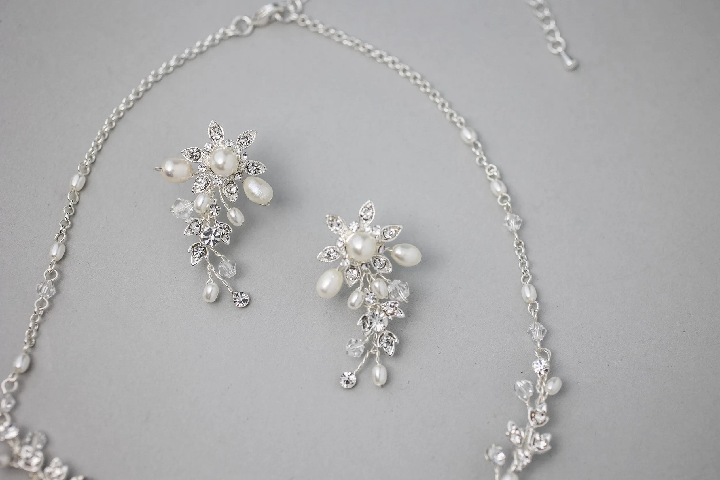 Star Flower Dainty Necklace Set with Pearls