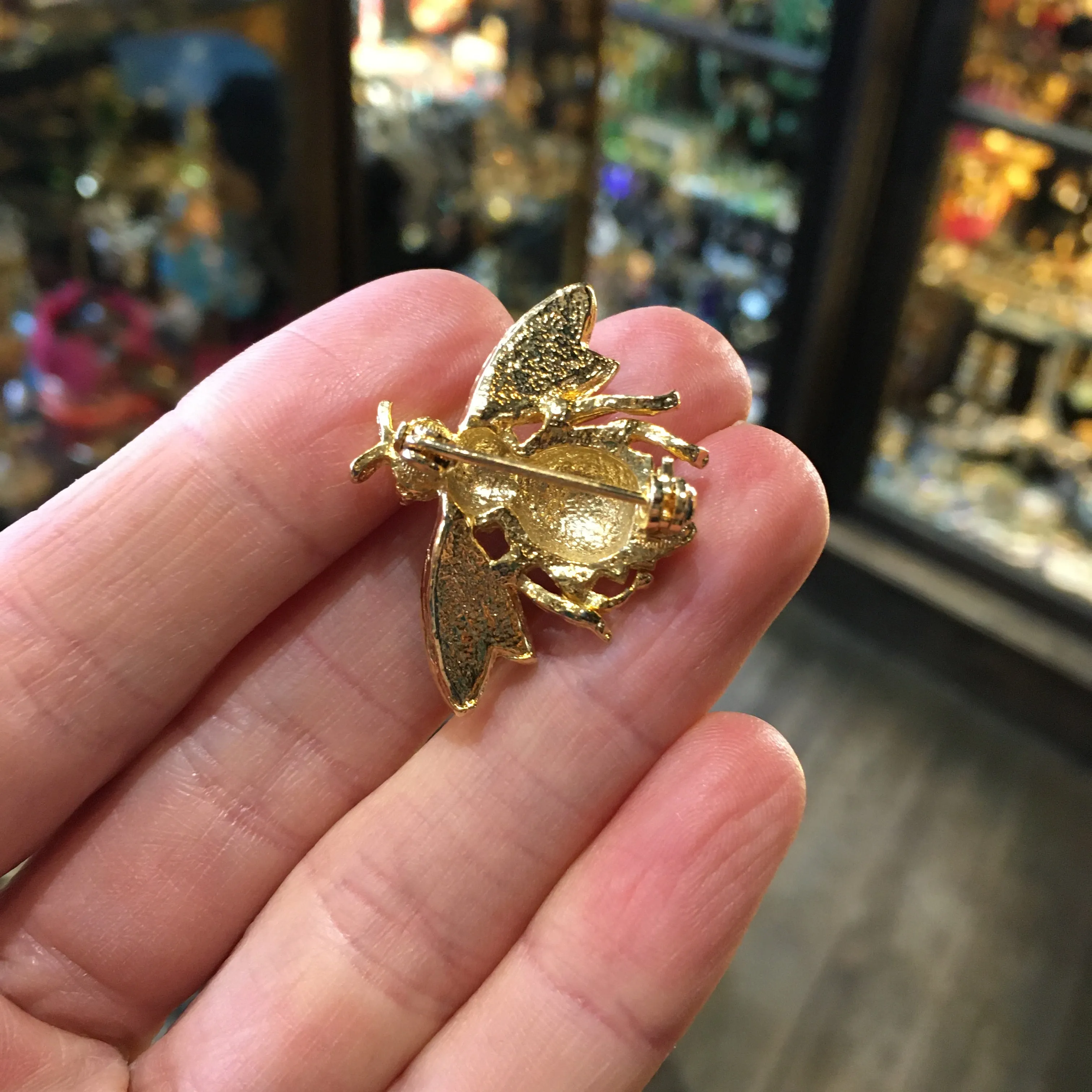 Vintage Golden Bee Brooch Amber Enamel Wings