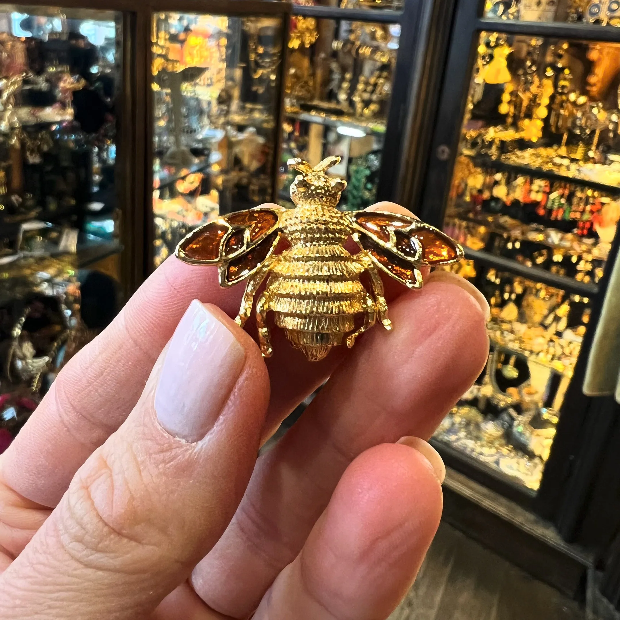 Vintage Golden Bee Brooch Amber Enamel Wings